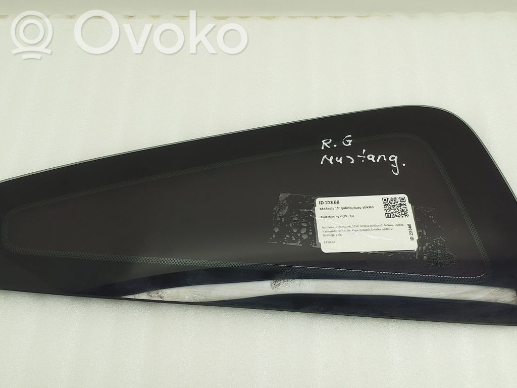 Ford Mustang V Rear side window 