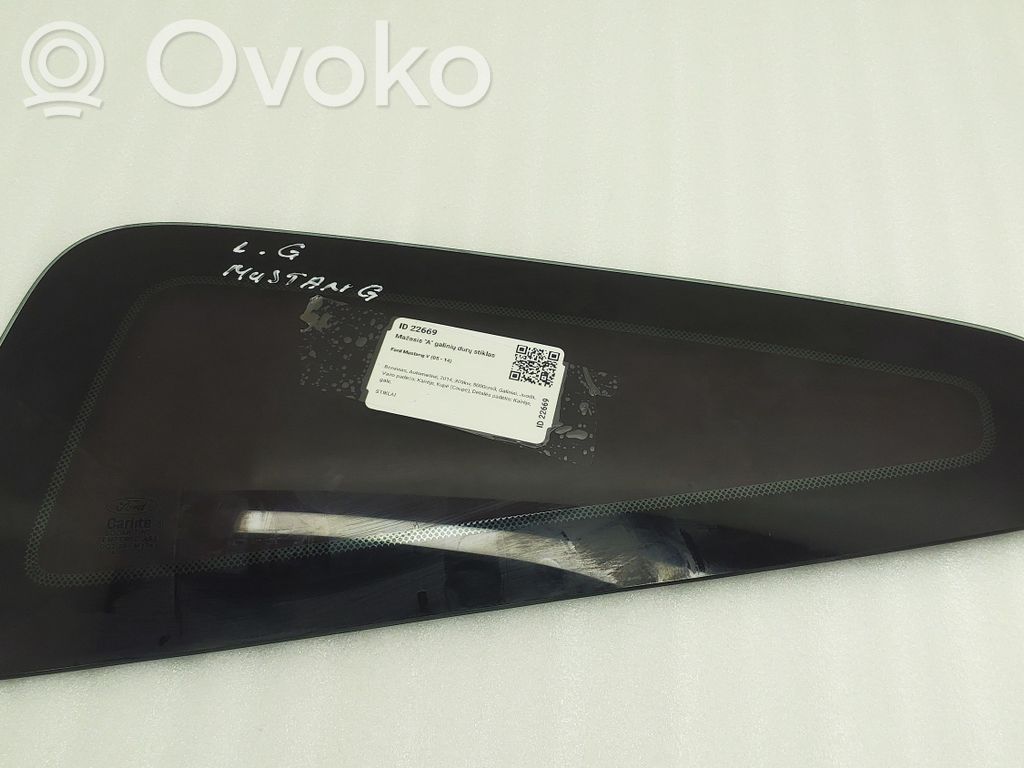 Ford Mustang V Rear side window 