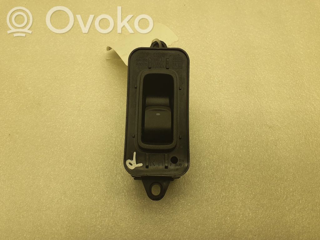 Subaru Legacy Electric window control switch 