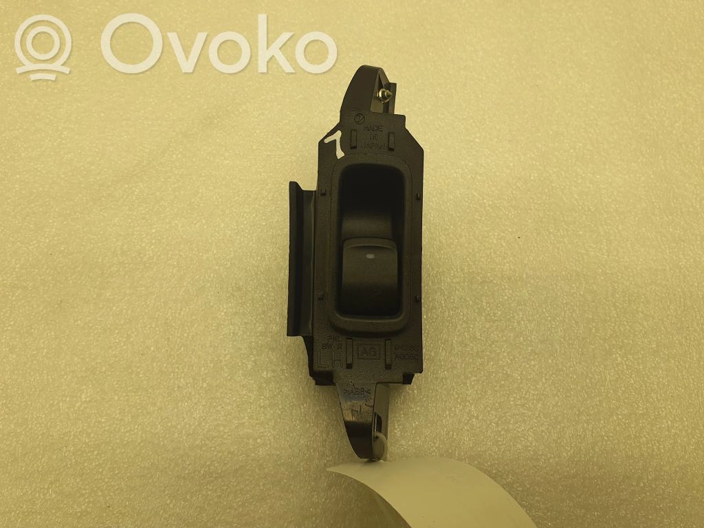 Subaru Outback Electric window control switch 