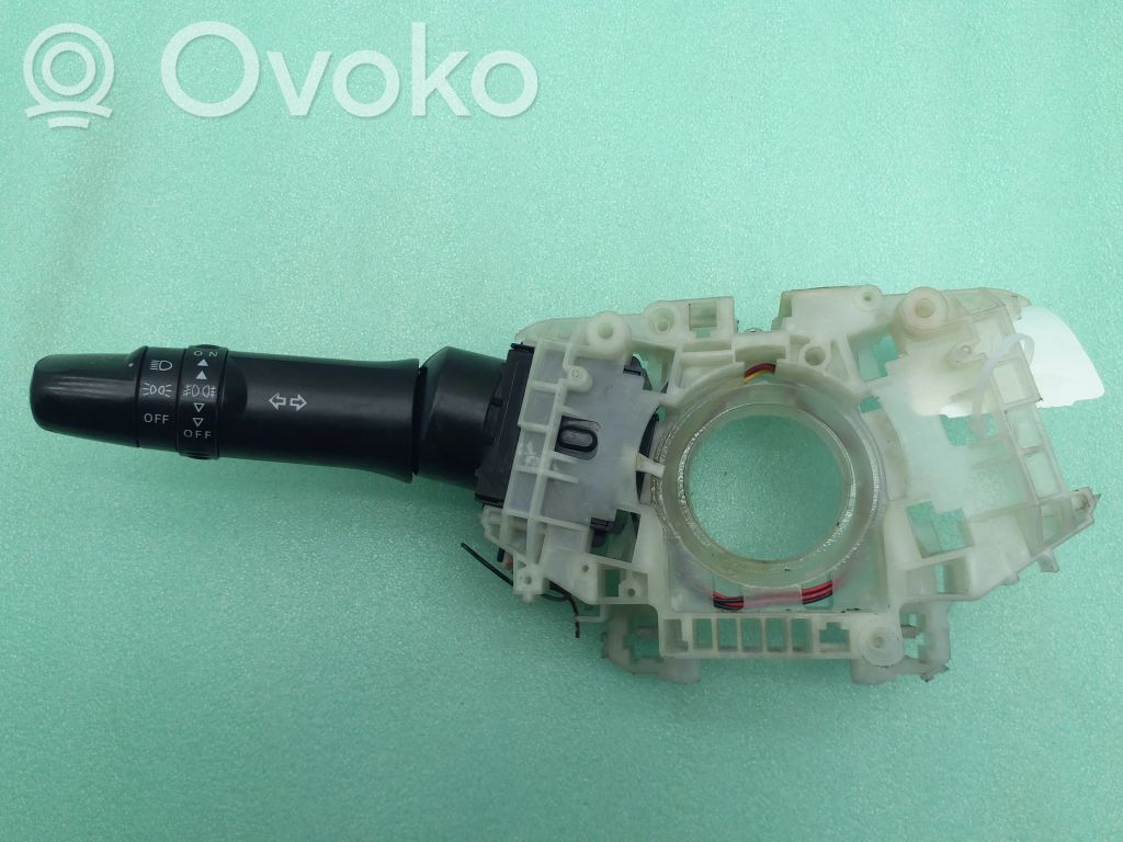 Mitsubishi L200 Indicator stalk 
