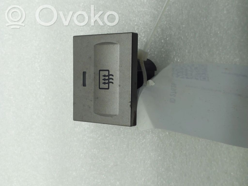 Ford Kuga I Windscreen/window heater switch 