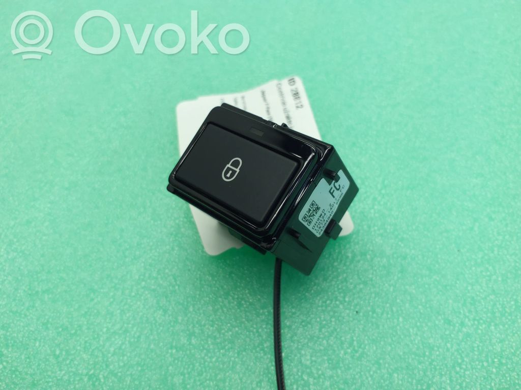 Jaguar F-Pace Central locking switch button 