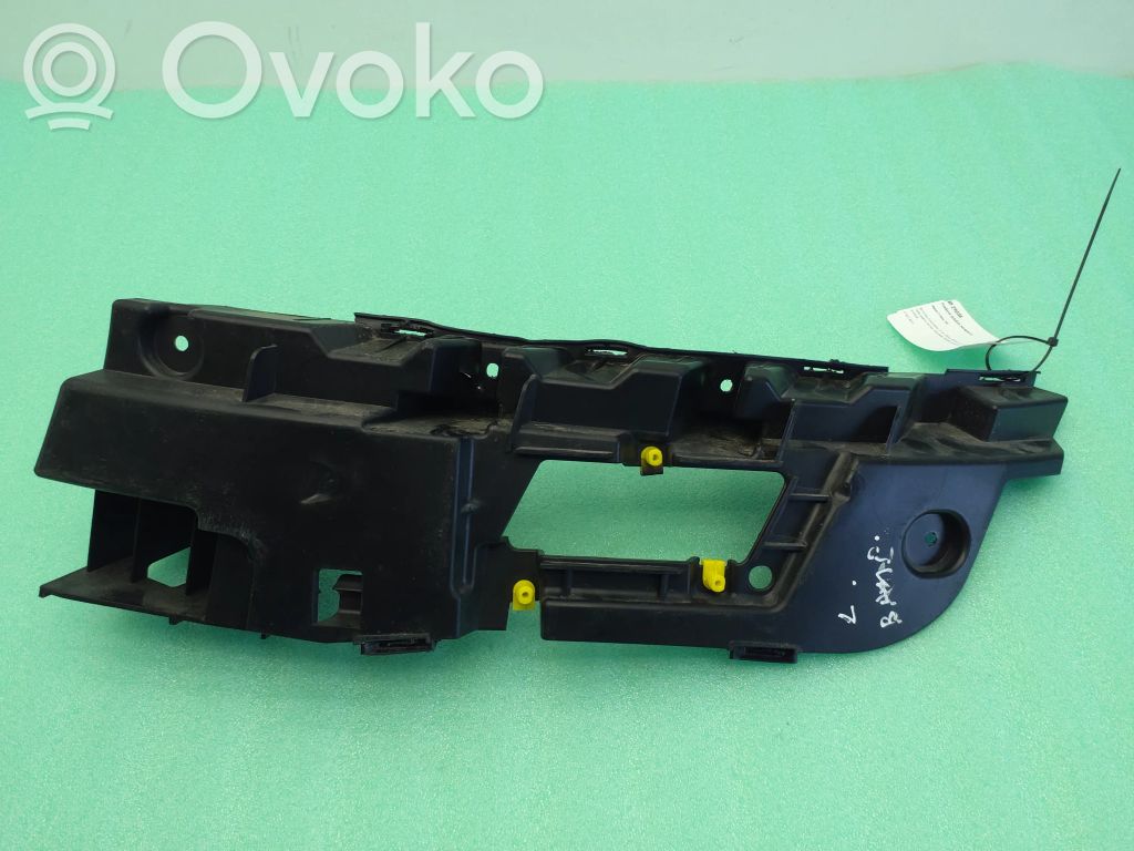 Jaguar F-Pace Front bumper mounting bracket 