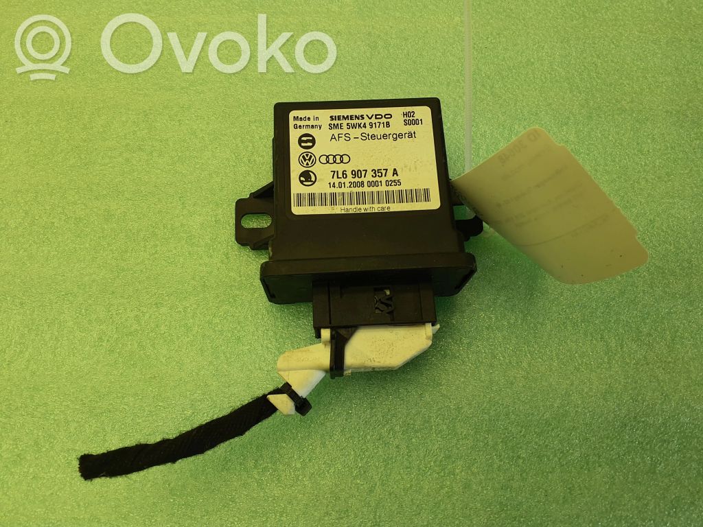 Volkswagen Touareg I Light module LCM 