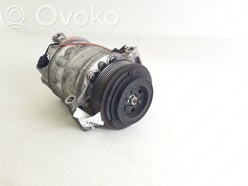 Jaguar E-Pace Air conditioning (A/C) compressor (pump) 