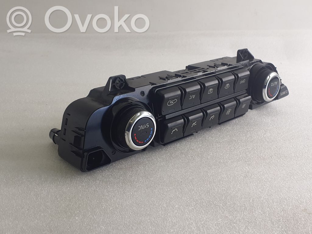 KIA Sportage Climate control unit 
