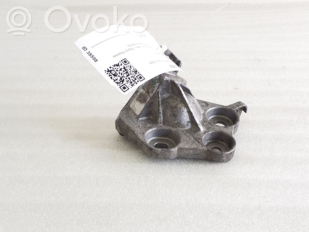 Engine mounting bracket   1000601903