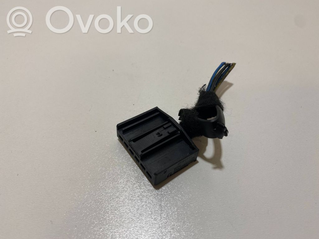 BMW 3 E90 E91 Tail light part 