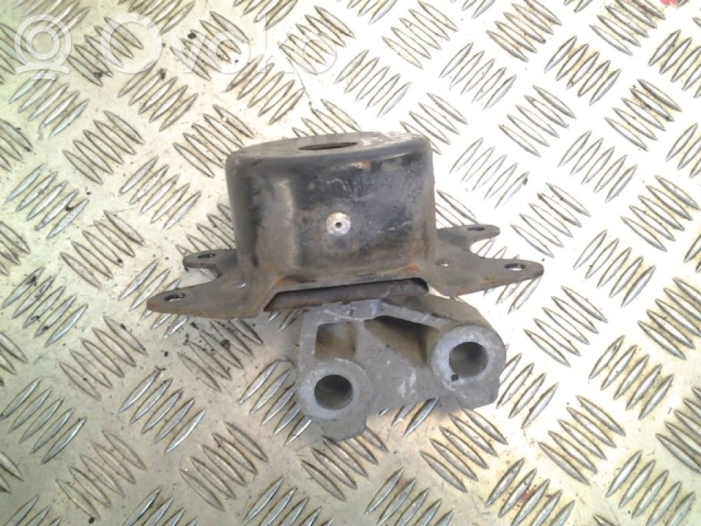 Opel Meriva A Engine mount bracket 