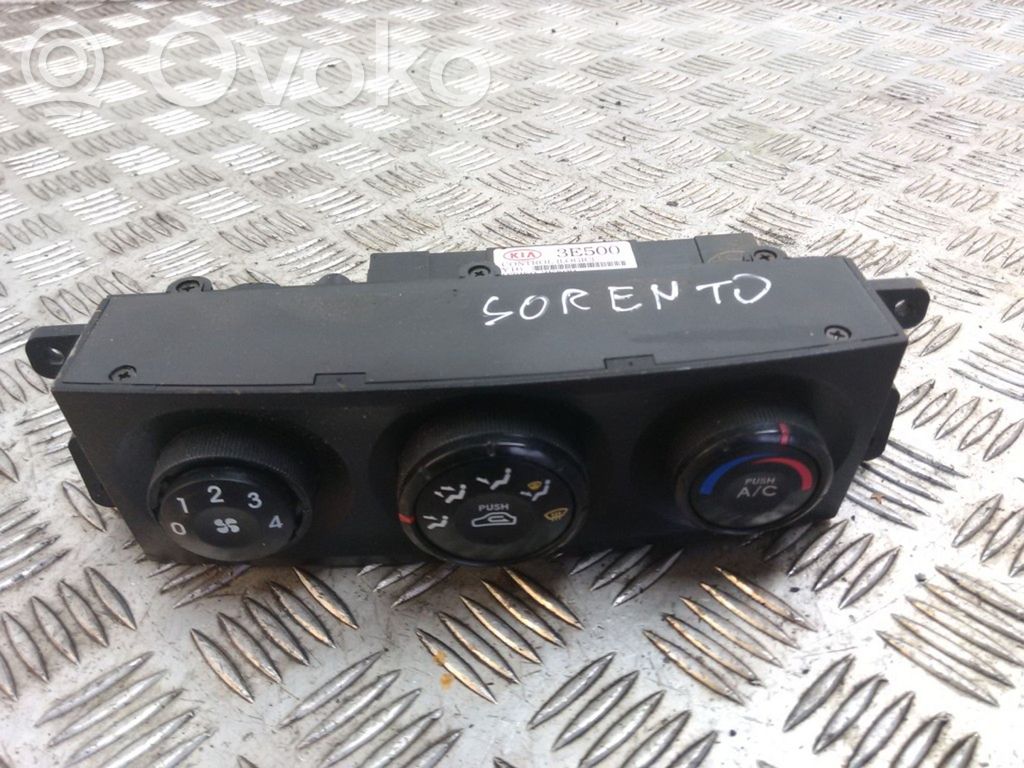 KIA Sorento Climate control unit 