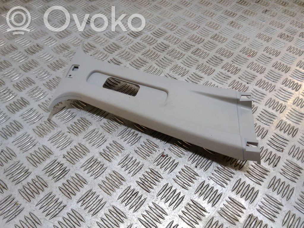 Ford Fiesta Kita salono detalė 
