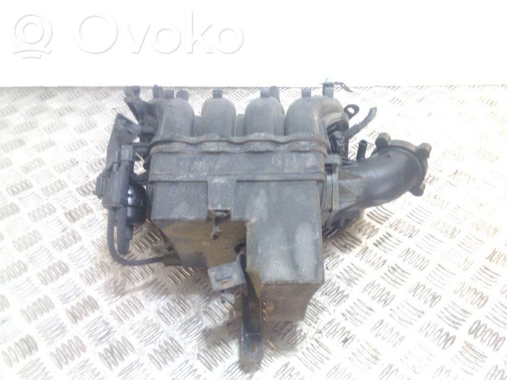 Opel Astra H Intake manifold 
