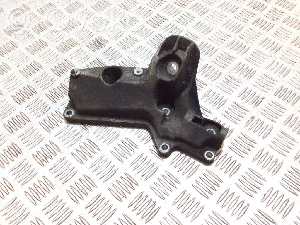 BMW 5 E60 E61 Engine mounting bracket 
