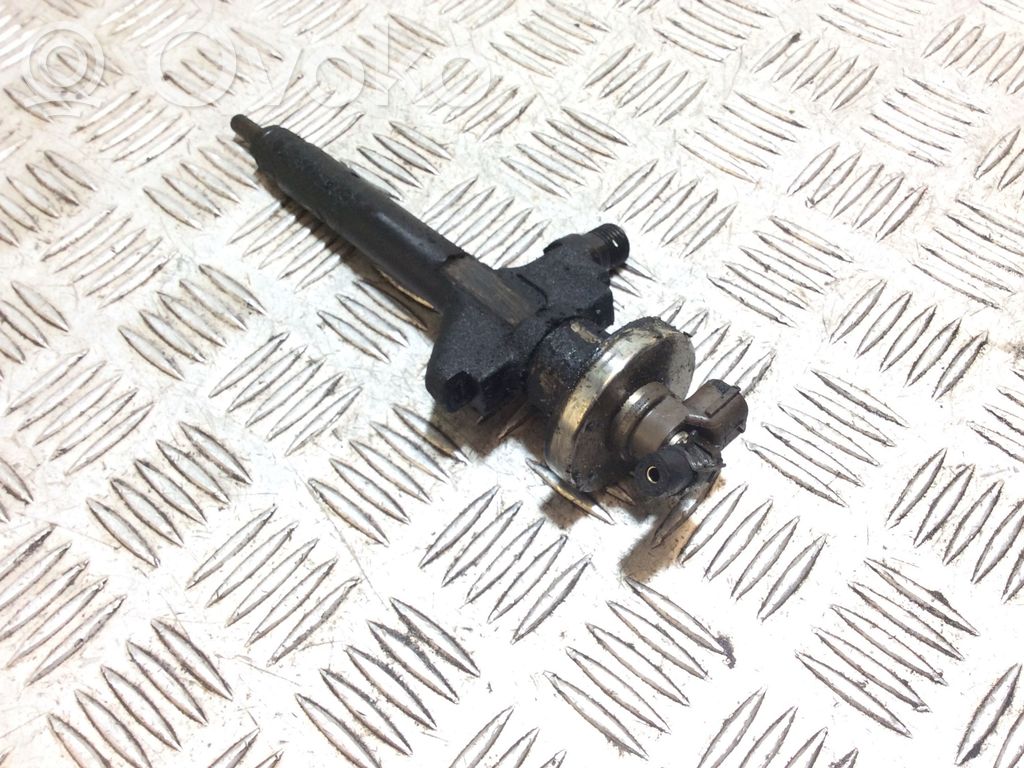 Fuel injector