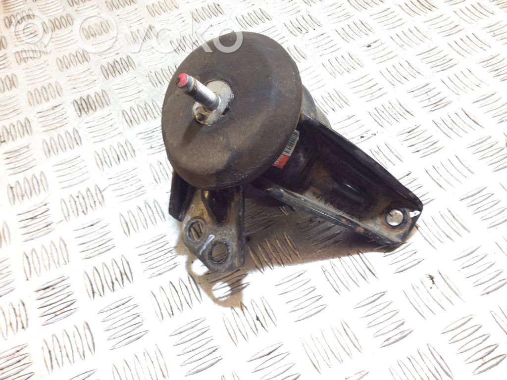 Hyundai Tucson TL Engine mount bracket 