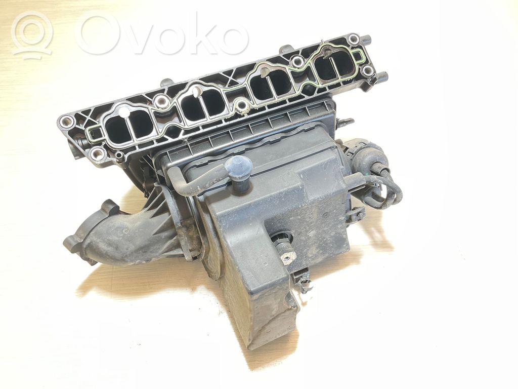 Opel Astra H Kolektor ssący 