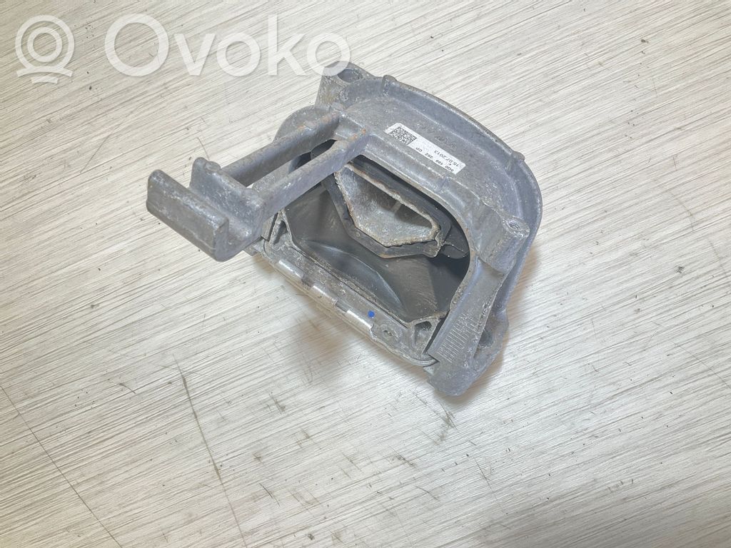 Audi Q2 - Engine mount bracket 