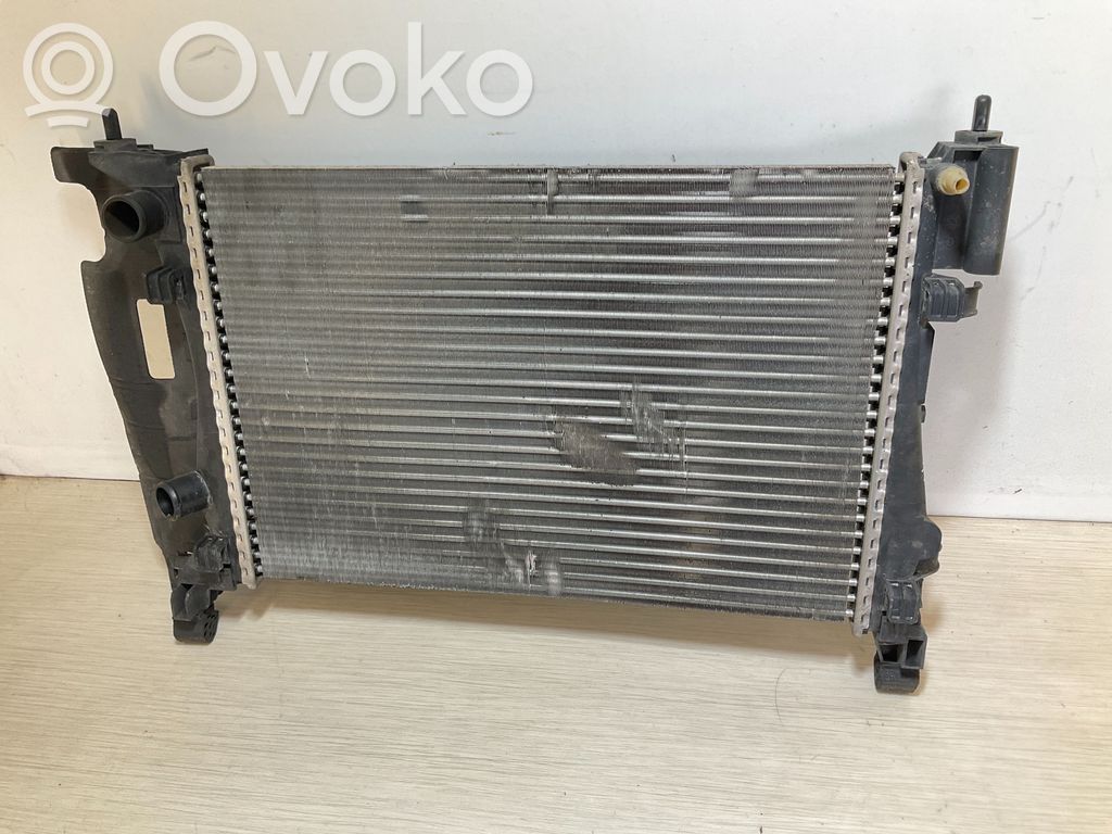 Opel Corsa D Aušinimo skysčio radiatorius 