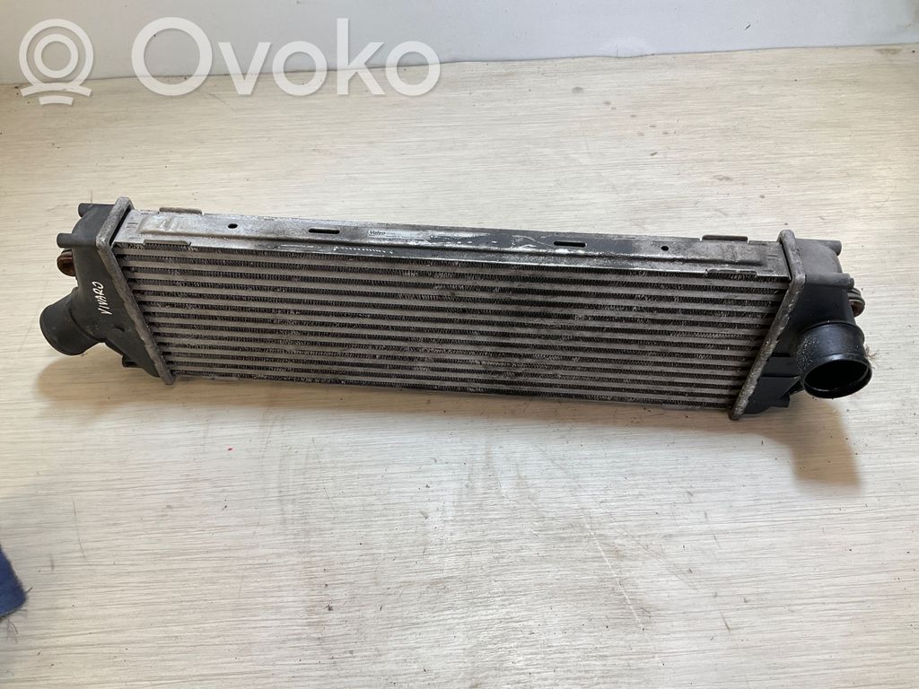Opel Vivaro Chłodnica powietrza doładowującego / Intercooler 