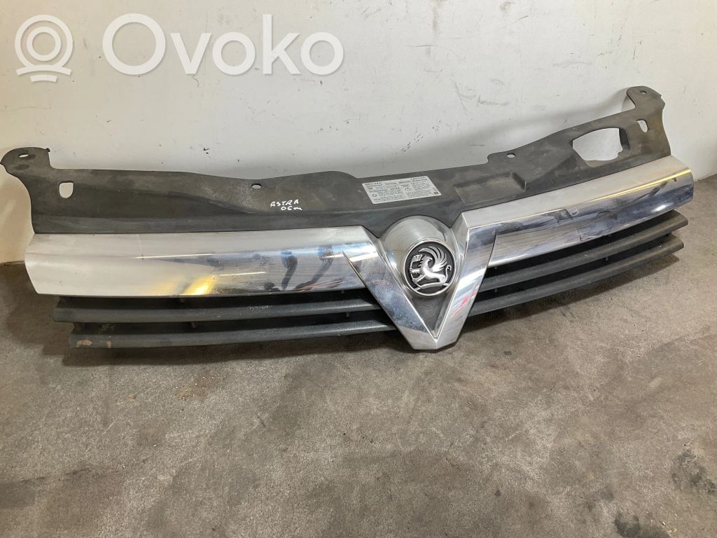 Opel Astra H Front grill 