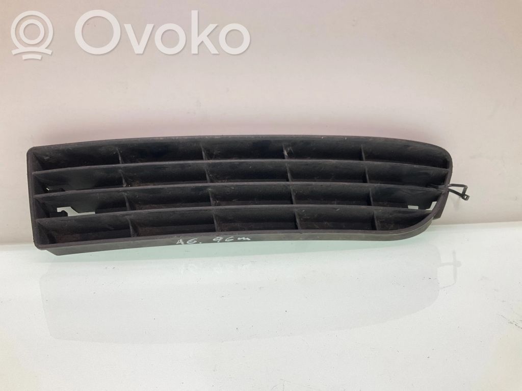Audi A6 S6 C4 4A Front bumper lower grill 
