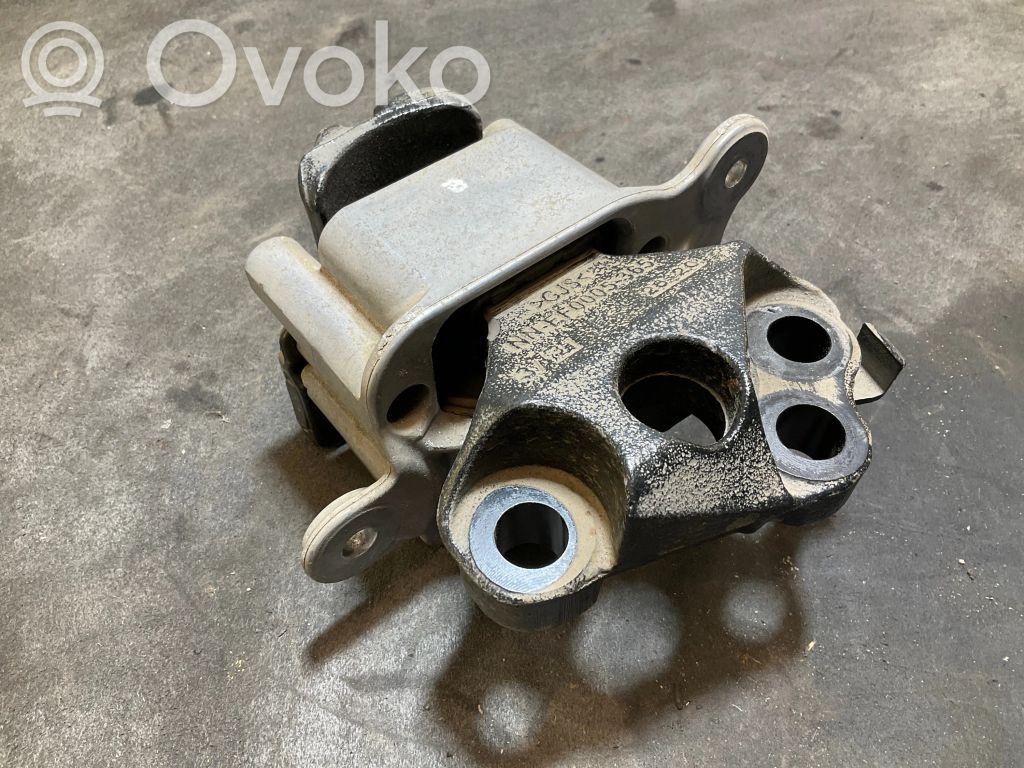 Land Rover Evoque II Engine mount bracket 