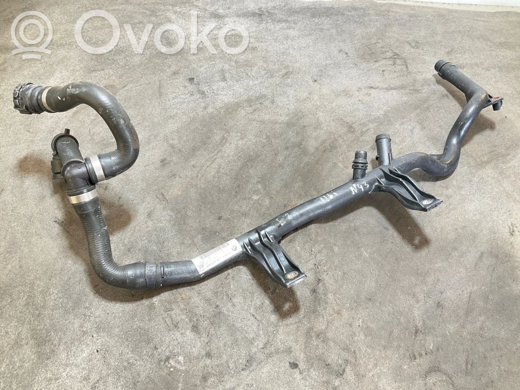 BMW 1 E82 E88 Engine coolant pipe/hose 