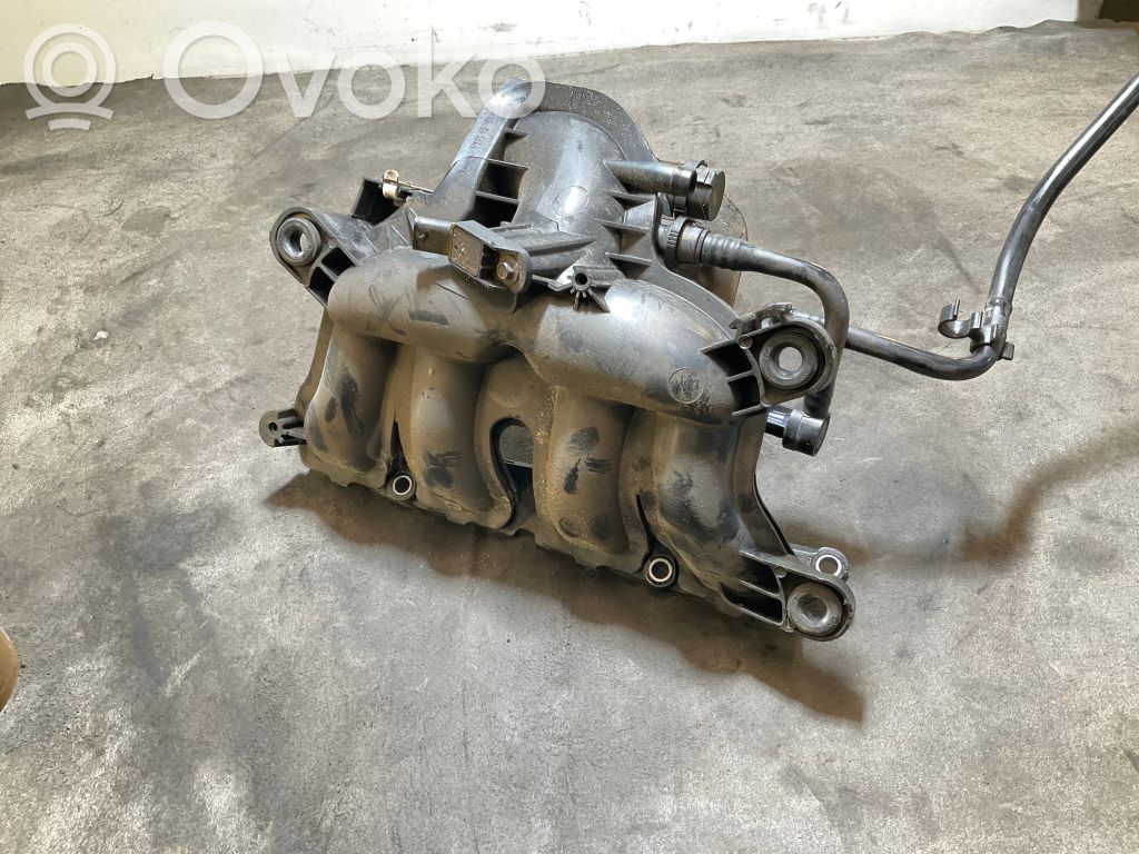 BMW 1 F20 F21 Kolektor ssący 