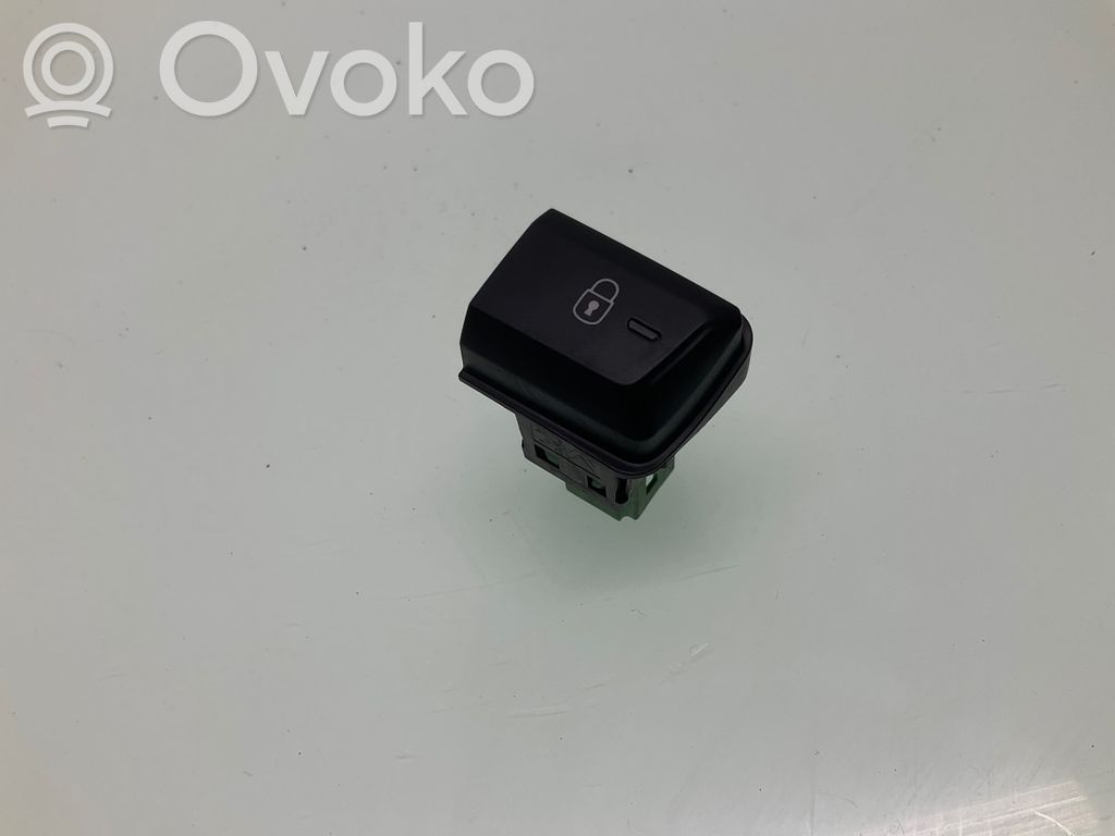 Peugeot 2008 I Central locking switch button 