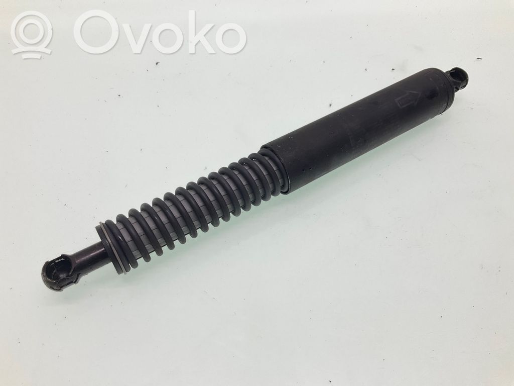 Volvo XC70 Tailgate/trunk strut/damper 
