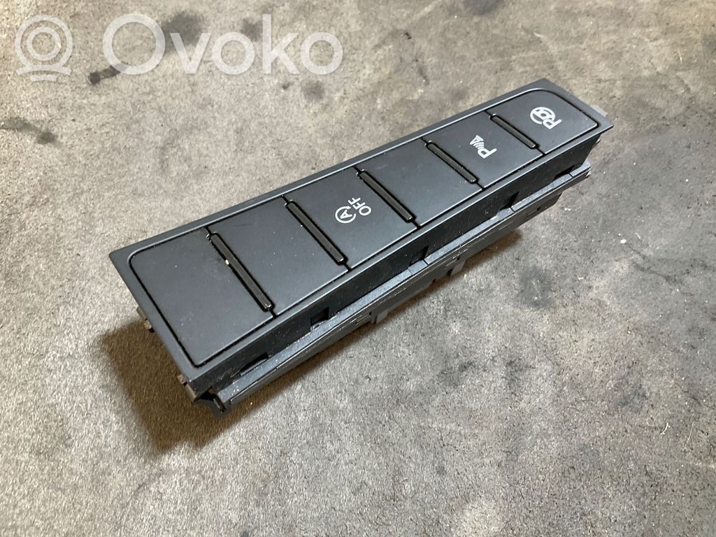 Volkswagen PASSAT B7 Zestaw przełączników i przycisków 