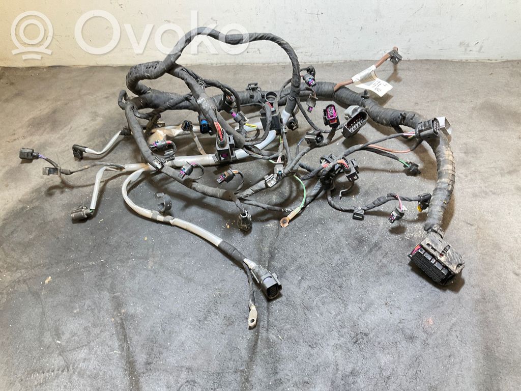 Audi A3 8Y Moottorin asennusjohtosarja 
