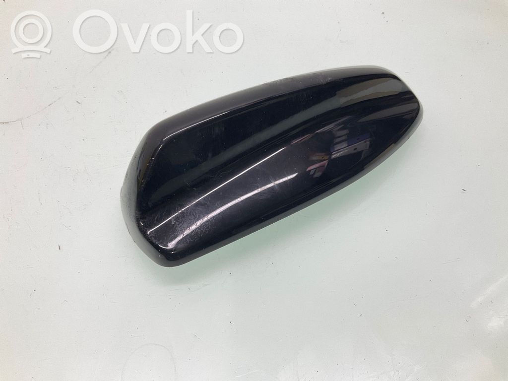 Volvo XC40 Kattoantennin (GPS) suoja 