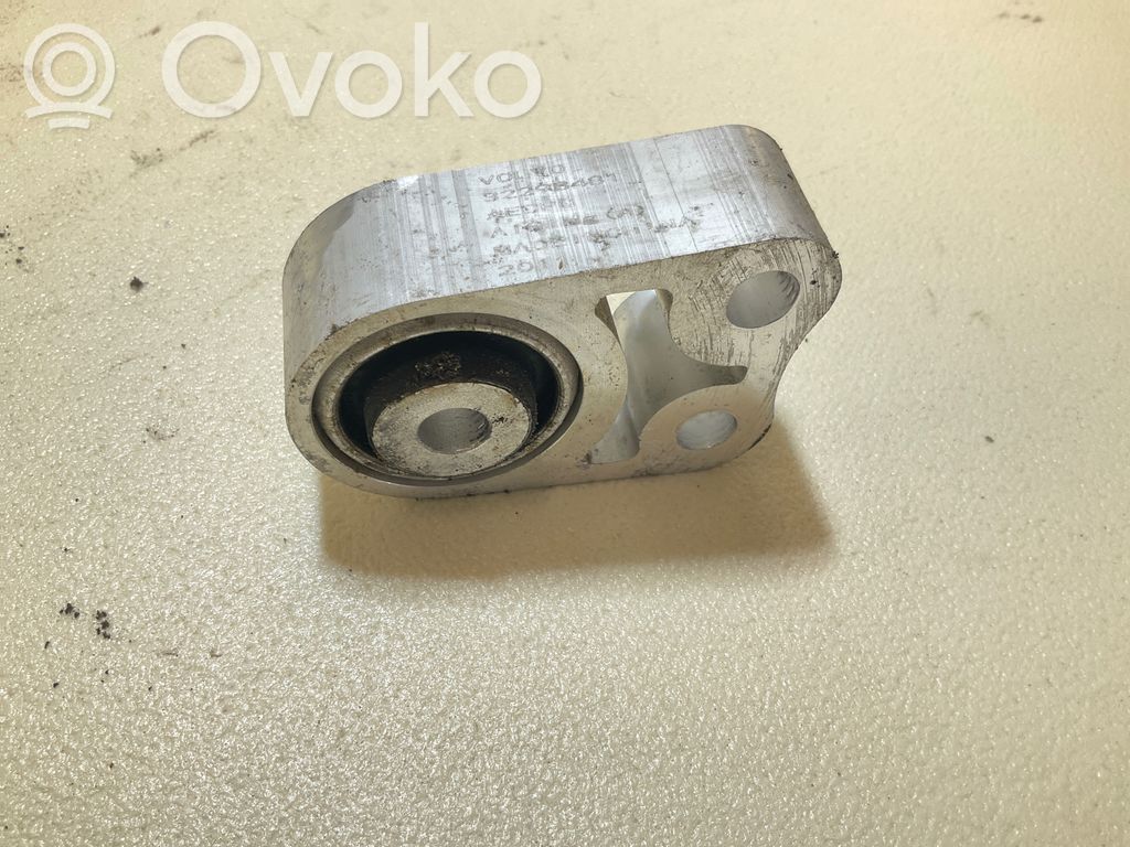 Engine mount bracket   32298481