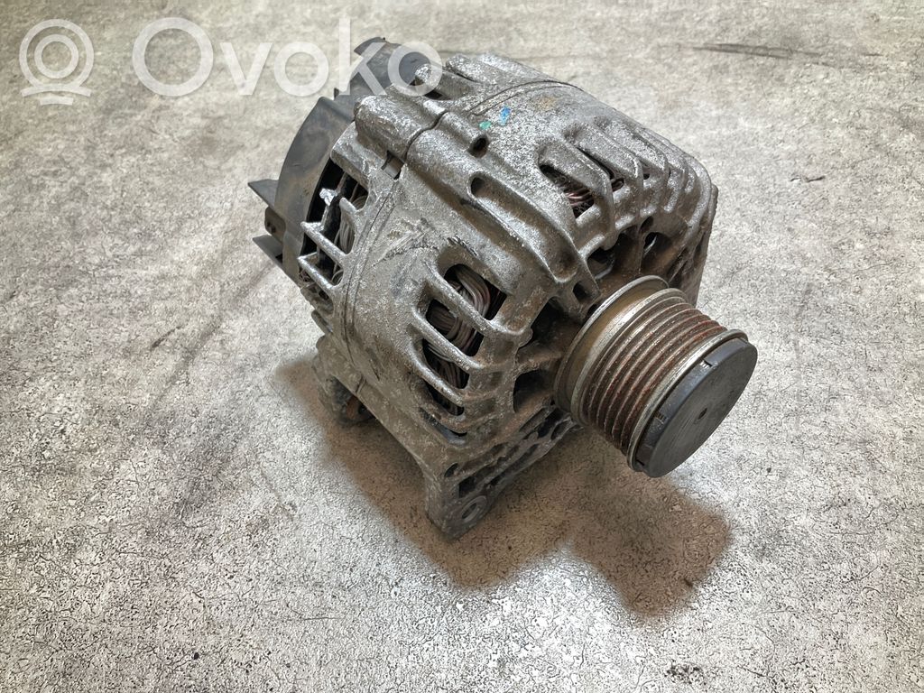 Renault Clio IV Ģenerators 