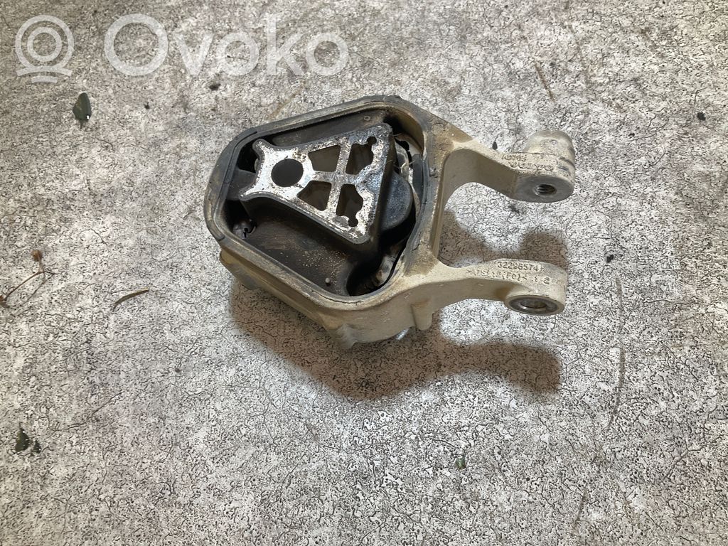 Polestar 2 Engine mount bracket 