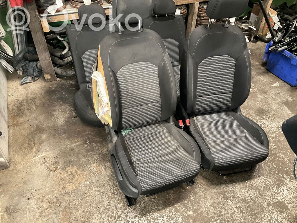 Seat set