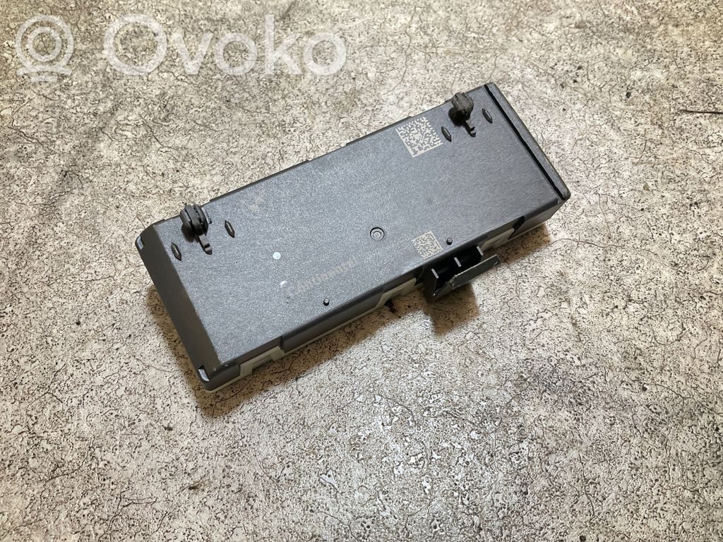 BMW i4 Tailgate/trunk control unit/module 