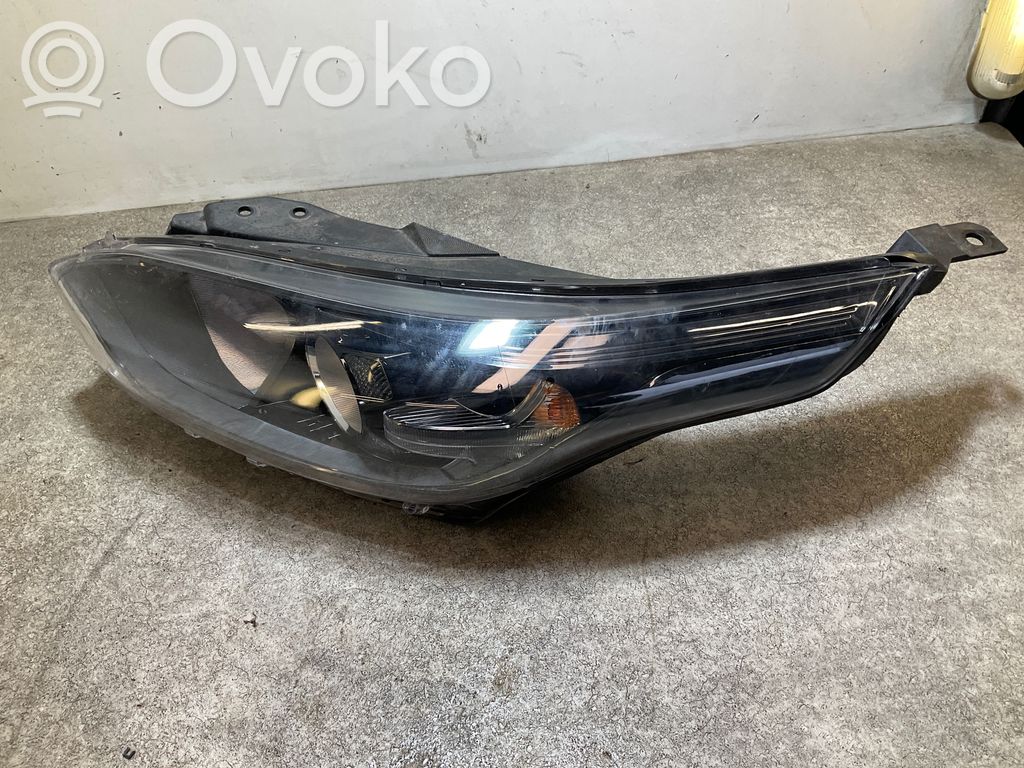 KIA Ceed Scheinwerfer 
