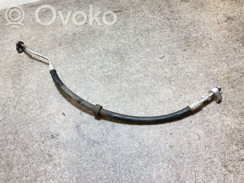 Audi A4 S4 B9 Wąż / Przewód klimatyzacji A/C 