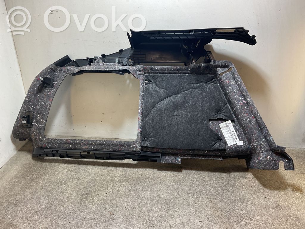 Audi A4 S4 B9 Šoninis apdailos skydas 