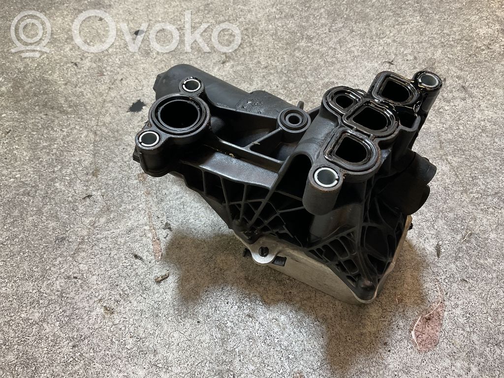 Skoda Octavia Mk4 Mocowanie / uchwyt filtra oleju 