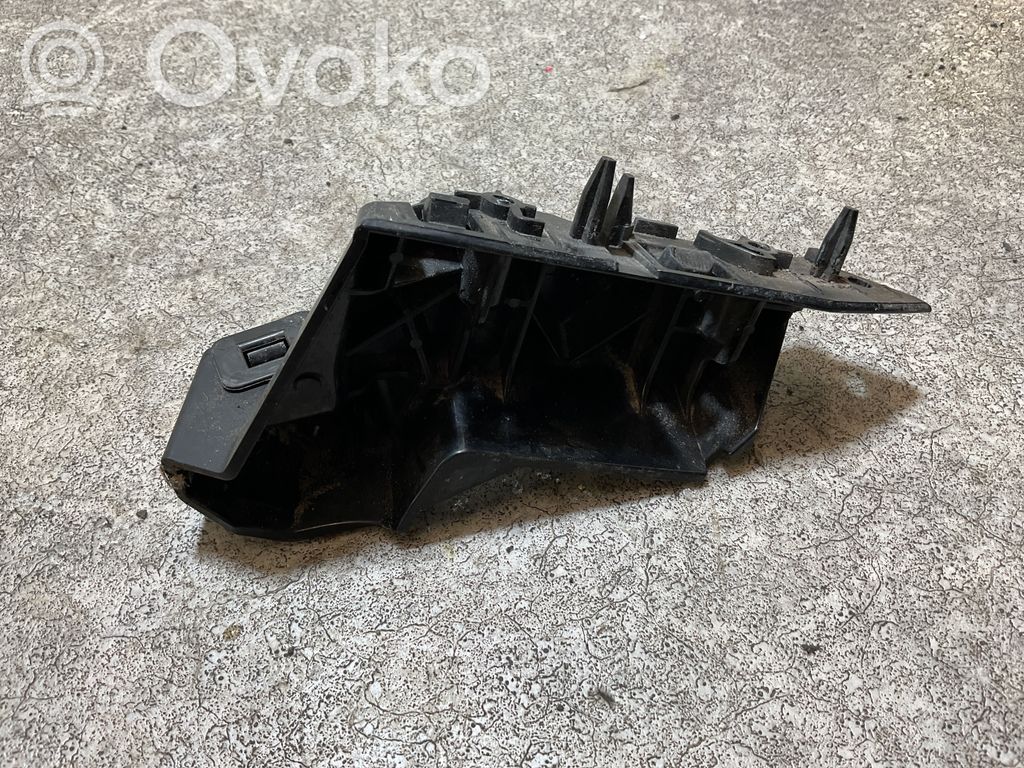 Ford Focus Front bumper mounting bracket 