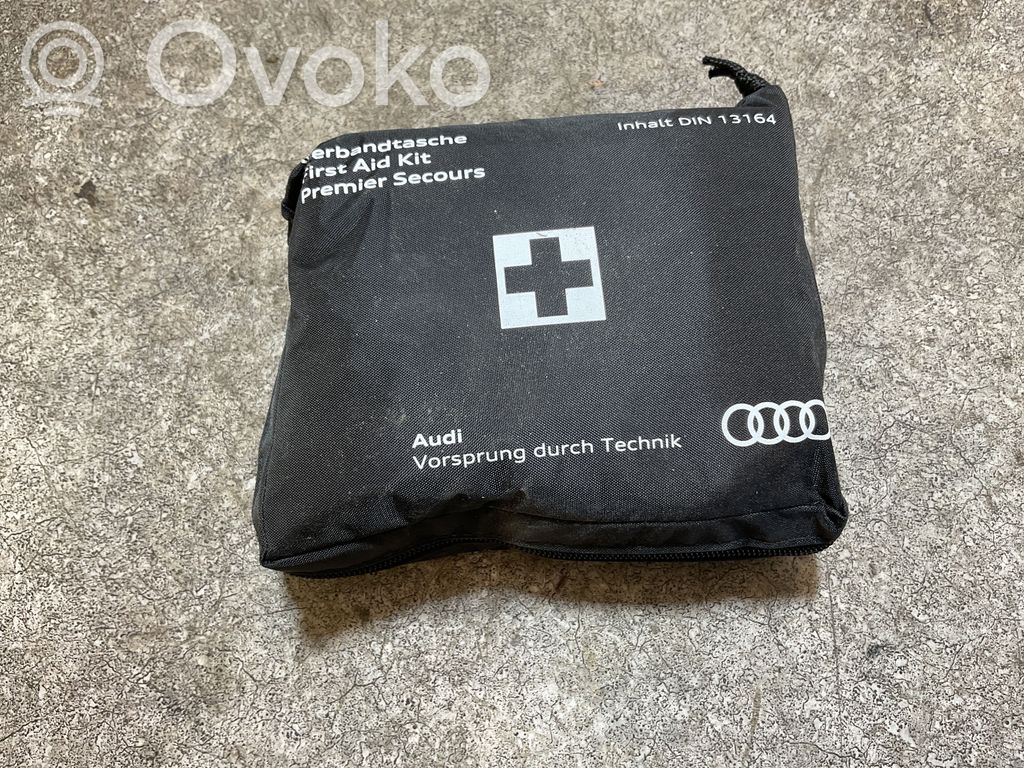 Audi E-tron GT Vaistinėlė 