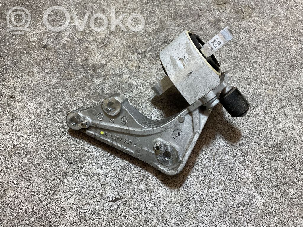 Audi E-tron GT Driveshaft support bearing bracket 