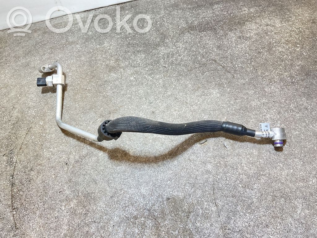 Audi E-tron GT Ilmastointilaitteen putki (A/C) 