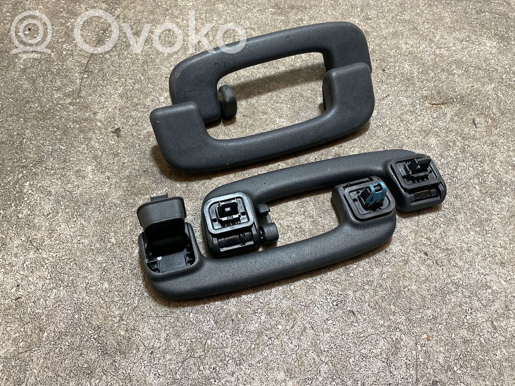 Ford Mach-E I Un set di maniglie per il soffitto 