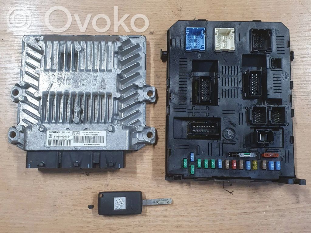 Engine control unit/module   5WS40201ET,9658158780