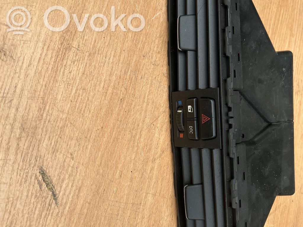 Centrinės oro grotelės   9130464,1448211